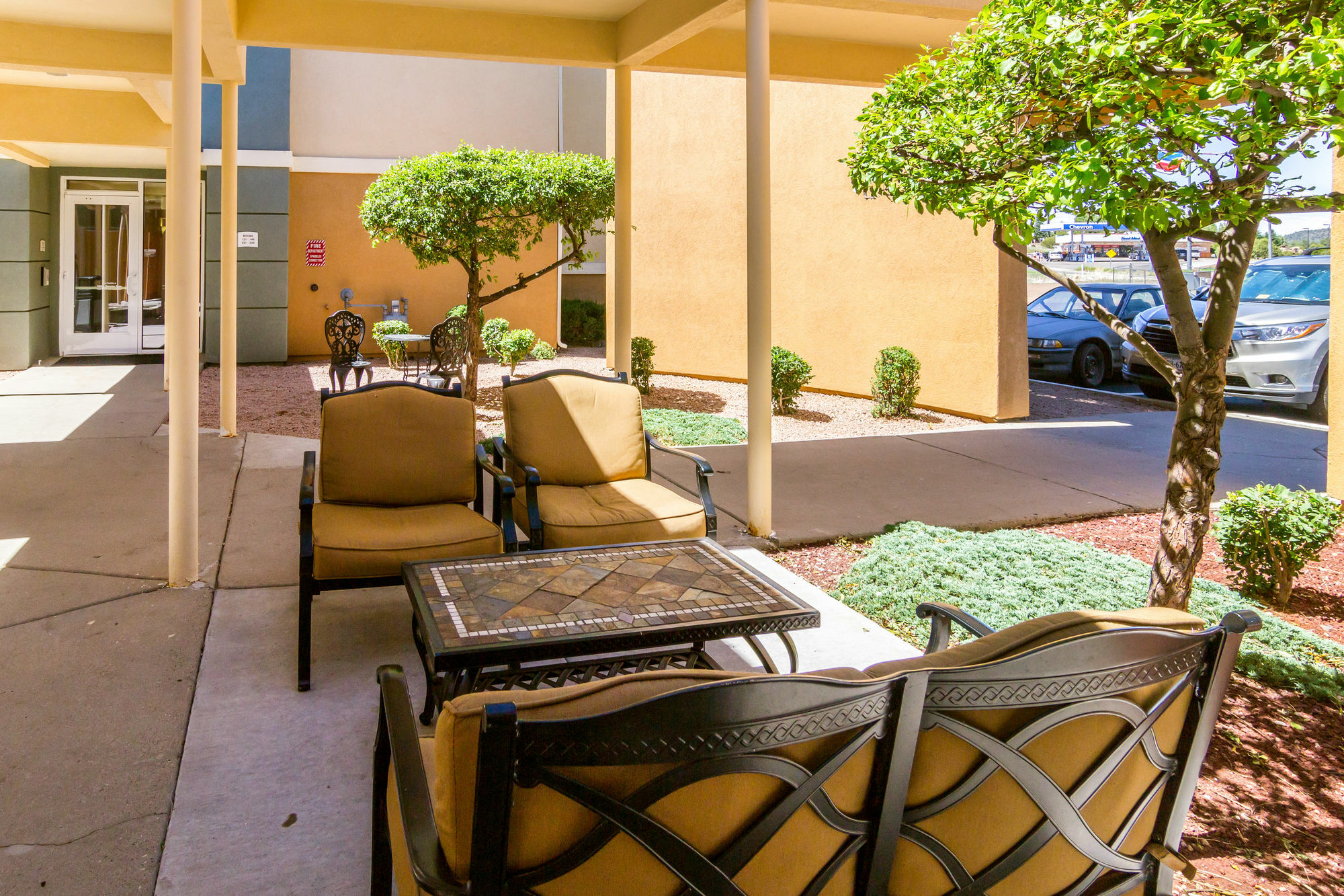 Quality Near Grand Canyon Inn 3*