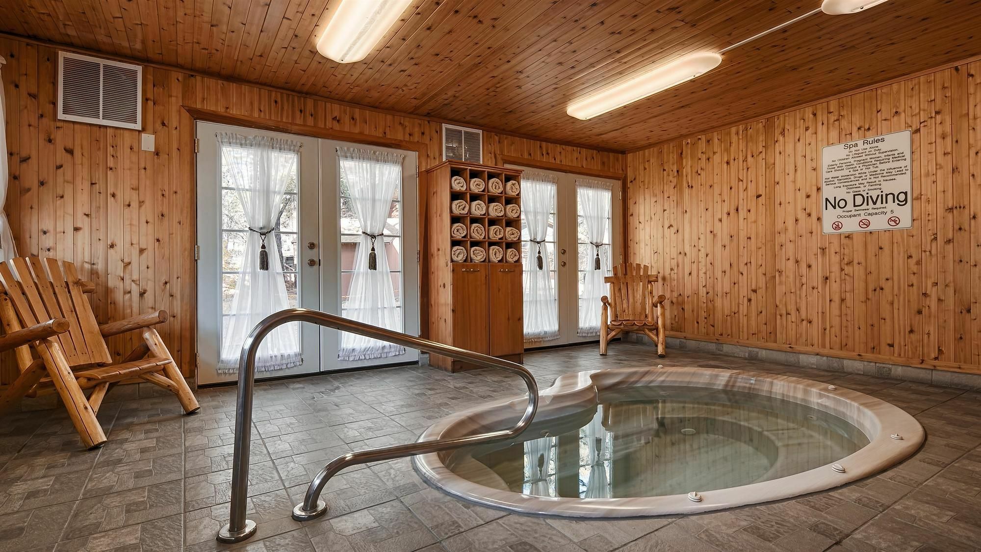 Inn Western Of 3*