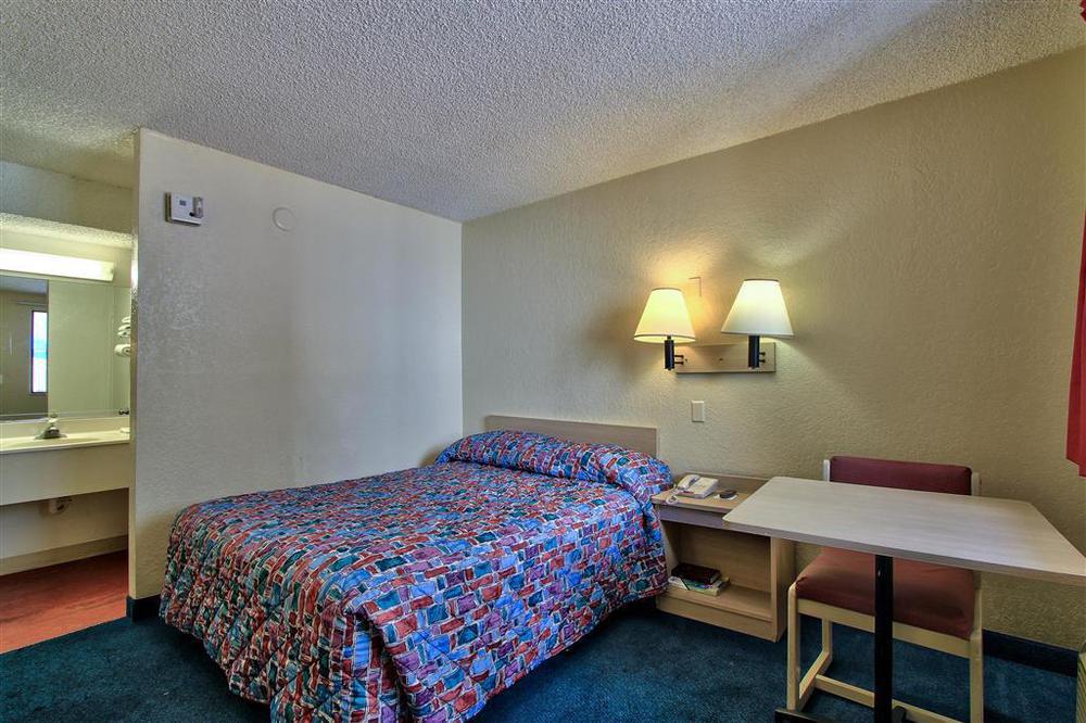 Phoenix Inn Hotel