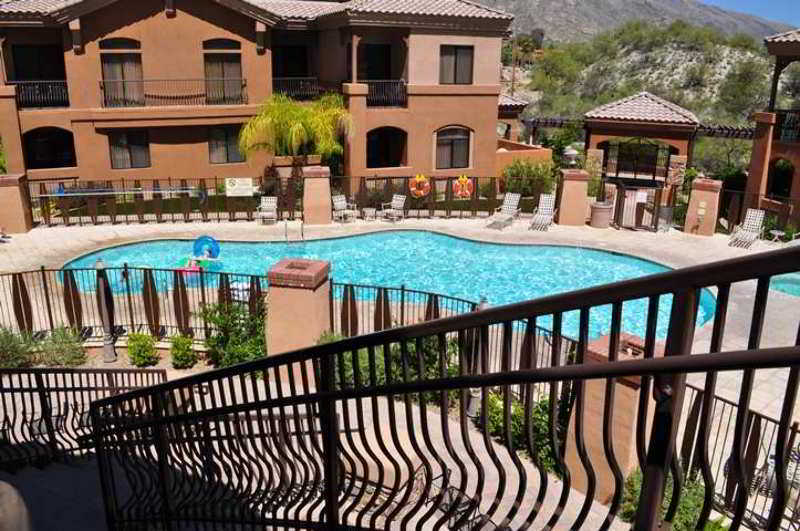 Embassy - Paloma Village Hotel
