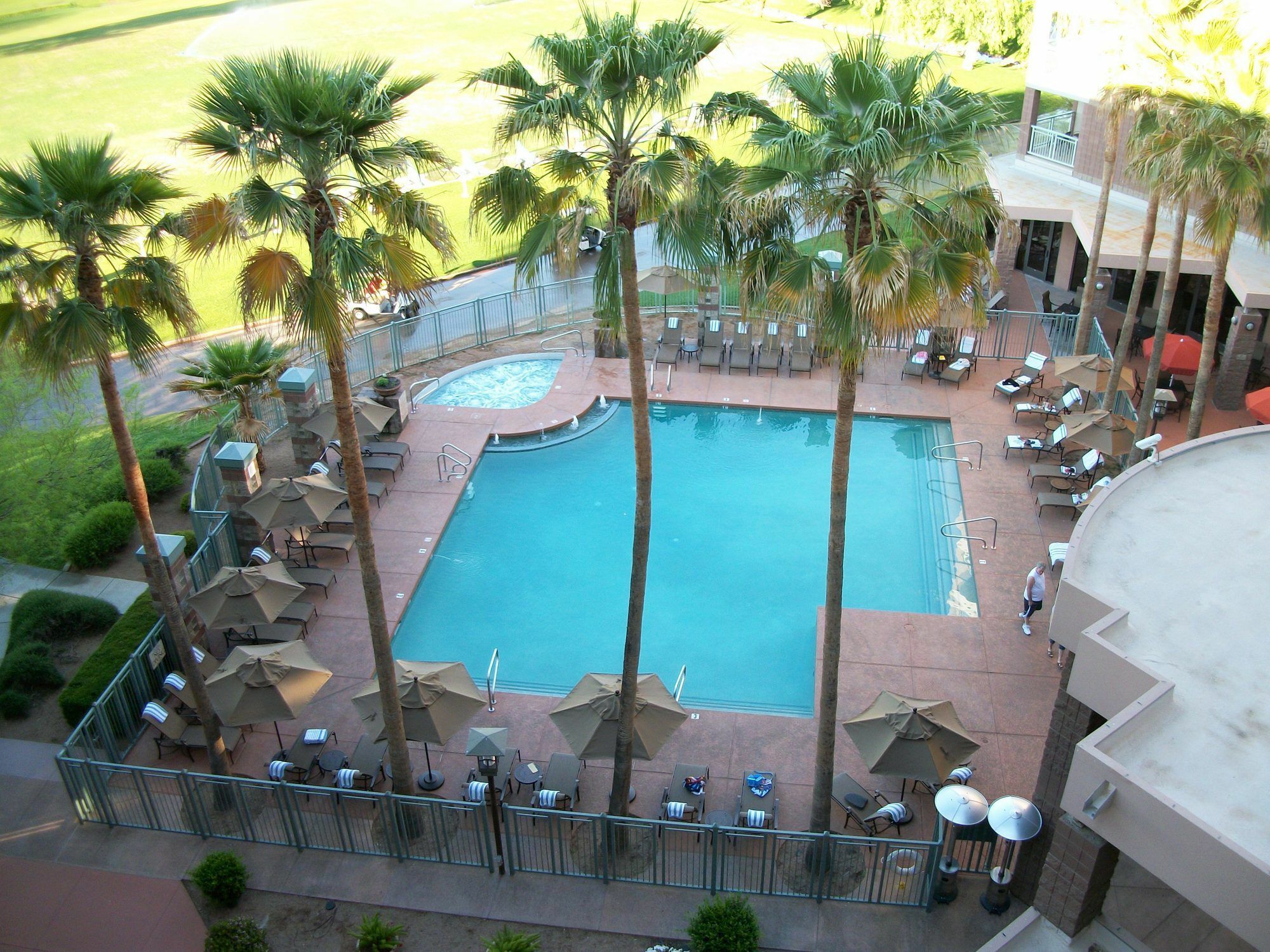 Embassy By Hilton Scottsdale 3*