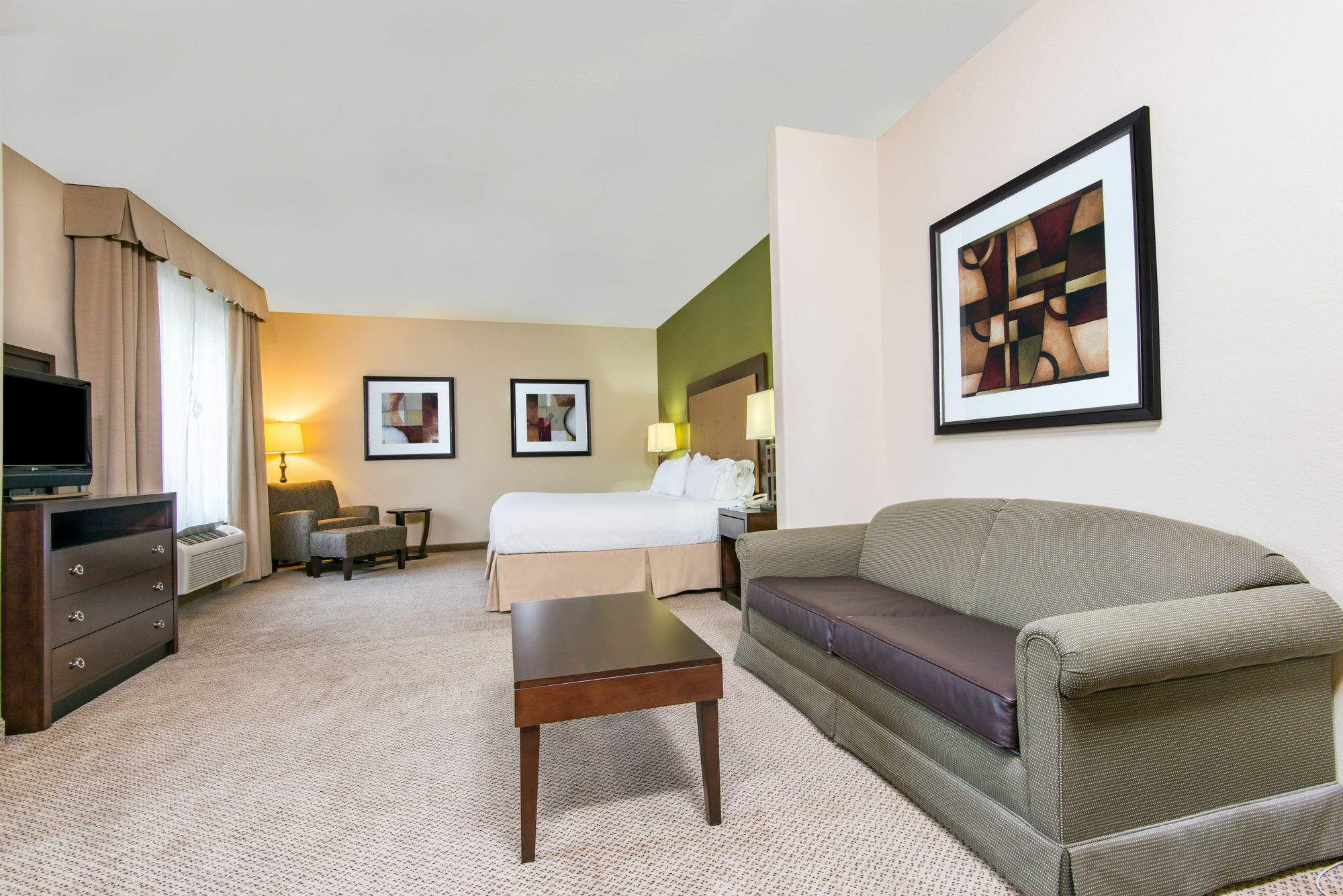 Express & Phoenix Dist By Ihg Hotel Glendale