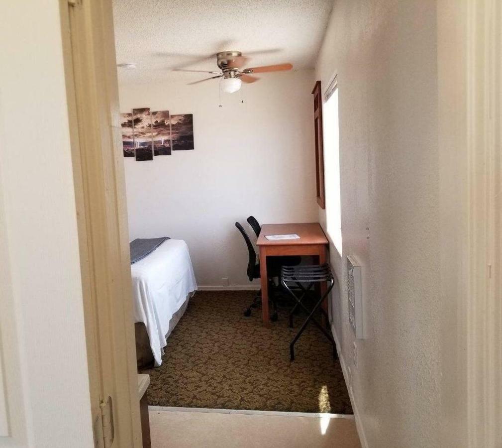 Apartment 071a Private Near South Rim Sleeps 6- No Kitchen