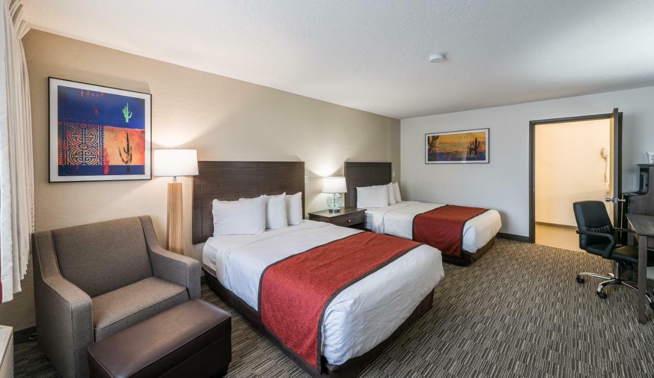 Hotel Lux