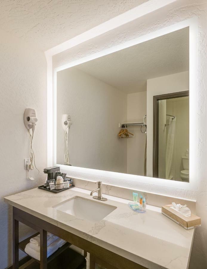 Lux Hotel