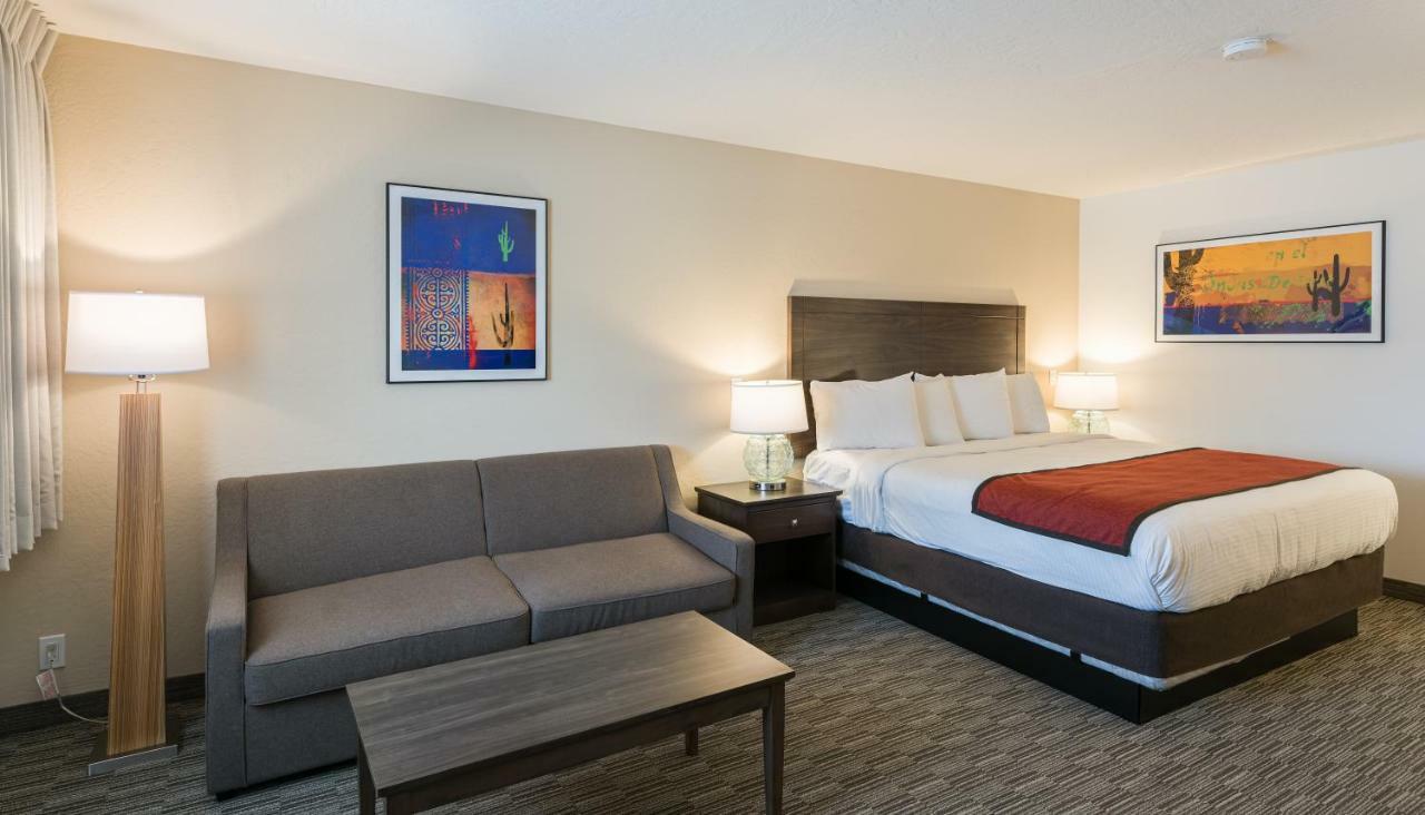 Hotel Lux Cottonwood