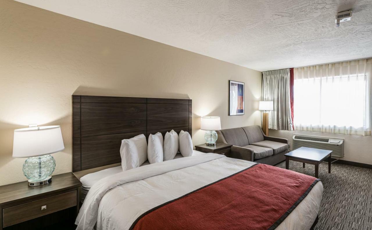 Hotel Lux