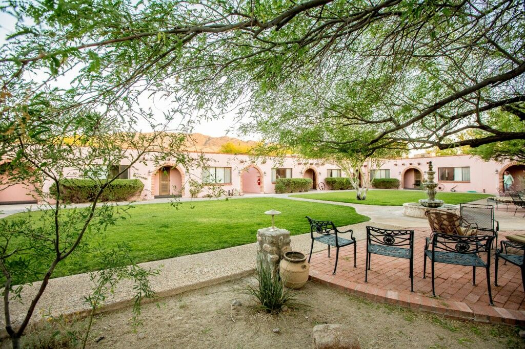Tanque Guest Ranch * Tucson