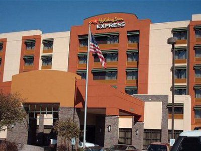 Hotel Express & By Ihg 2*