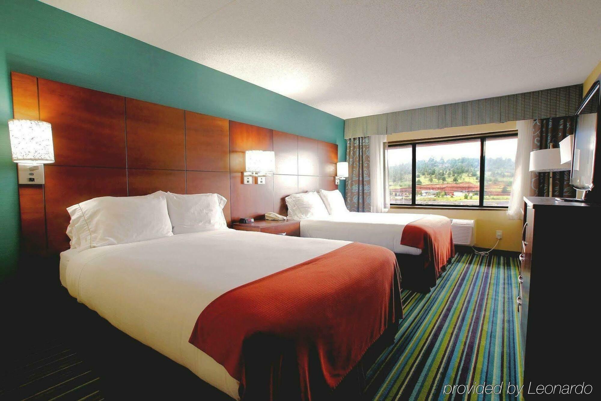 Express By Ihg Hotel