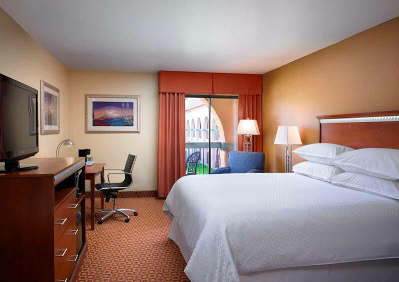 Four Points By Sheraton Airport 3*
