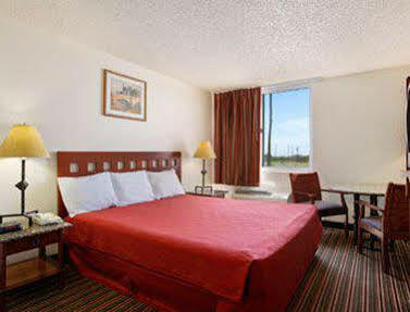 Bluestone Eloy -casa Grande Hotel