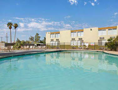 Bluestone Eloy -casa Grande Hotel 3*