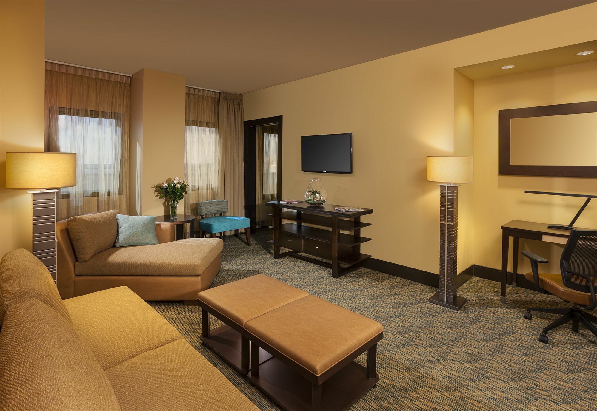 Twin Arrows Navajo Casino 4*
