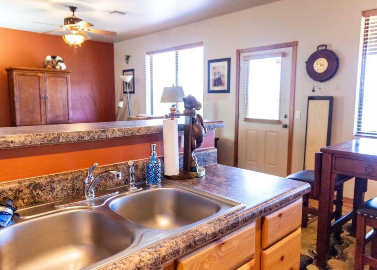 Elegant With Wonderful Views Near Fh