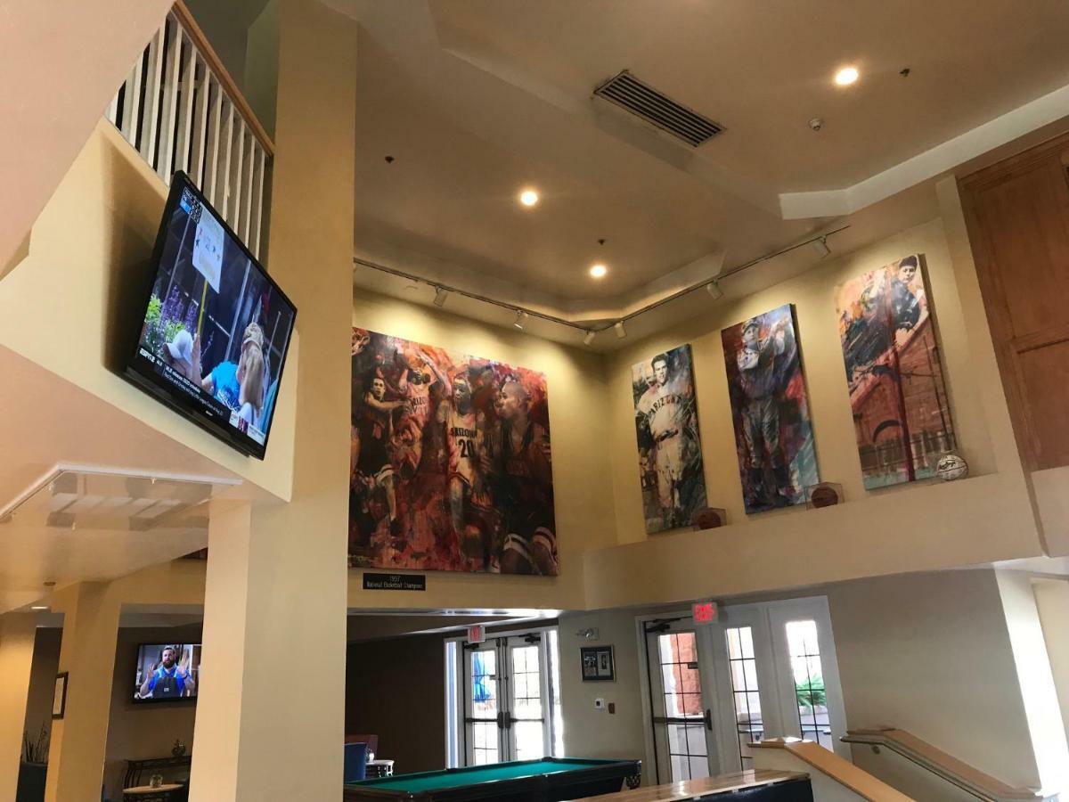 Hilton Vacation Club Varsity Club 3*