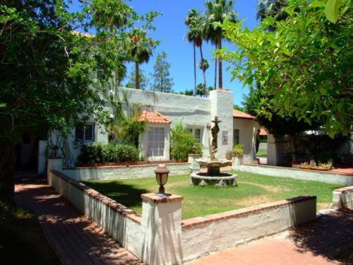 Inn Maricopa Manor Phoenix