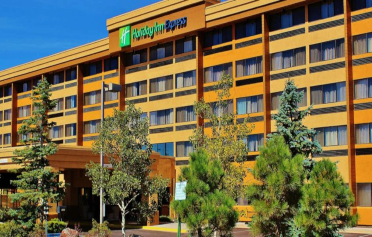 Express By Ihg Hotel 2*