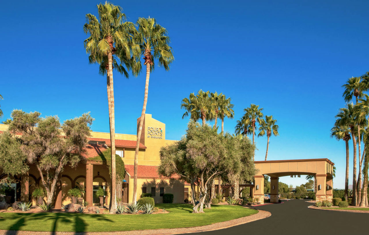 Hotel Four Points By Sheraton Airport 3*