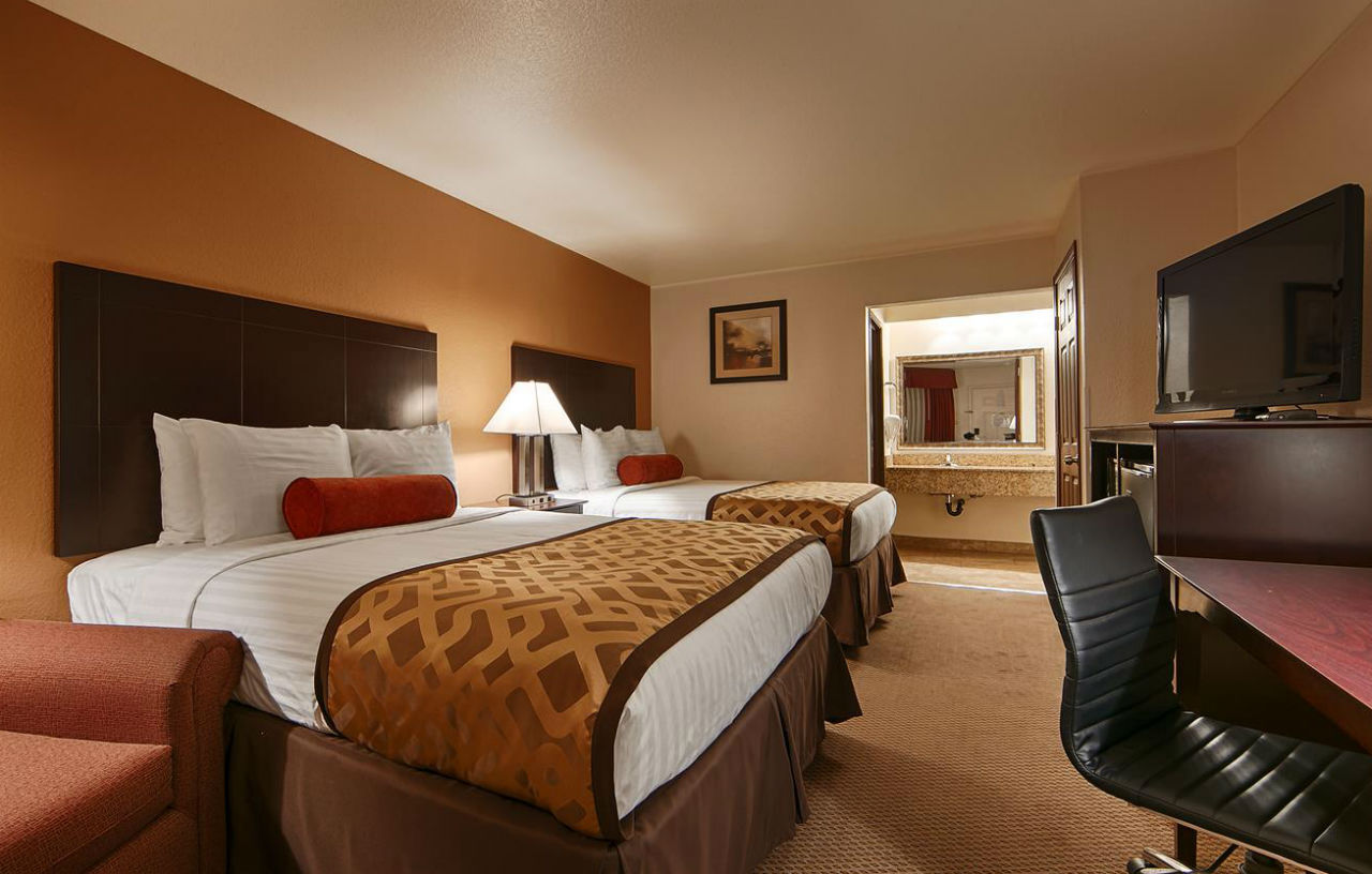 Western Copper Hills Hotel Globe