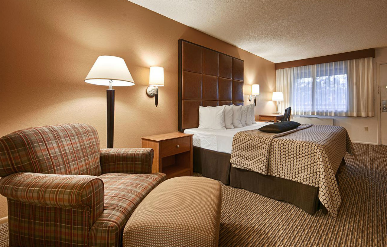 Inn Western Of 3*