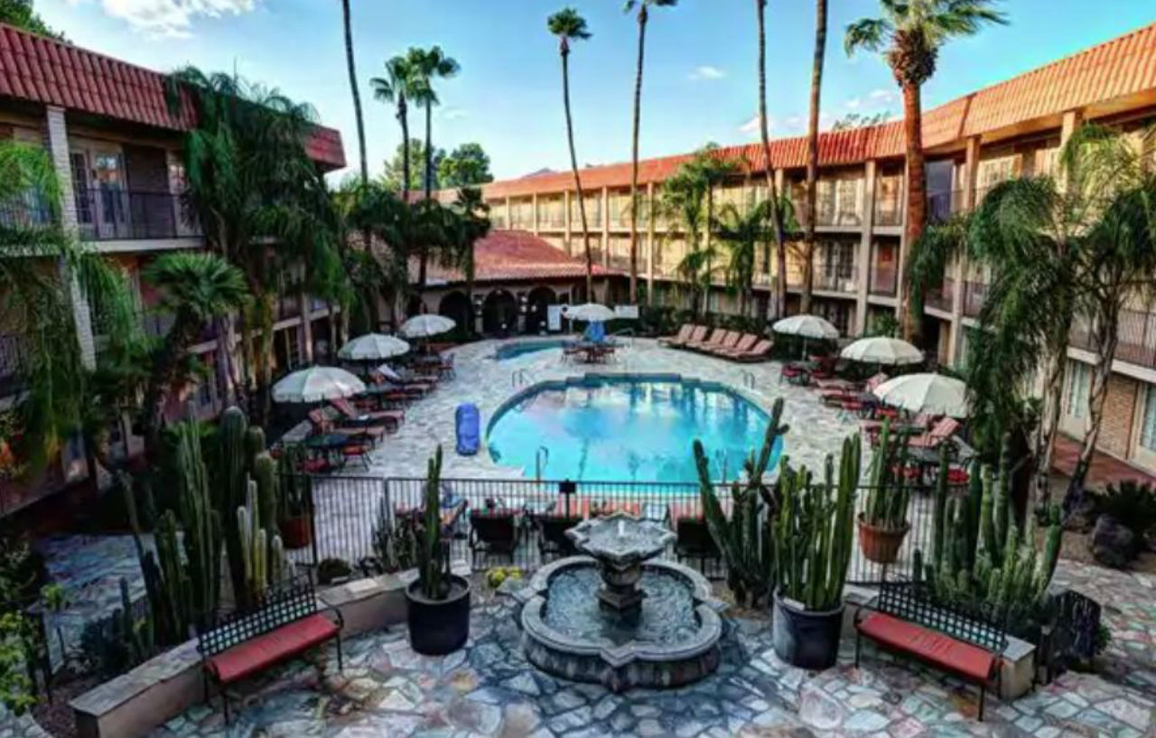 Hotel Doubletree By Hilton Tucson-williams Center 4*