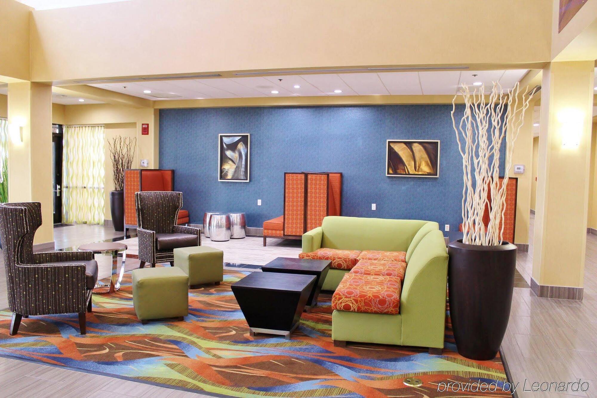 Express By Ihg Hotel 2*