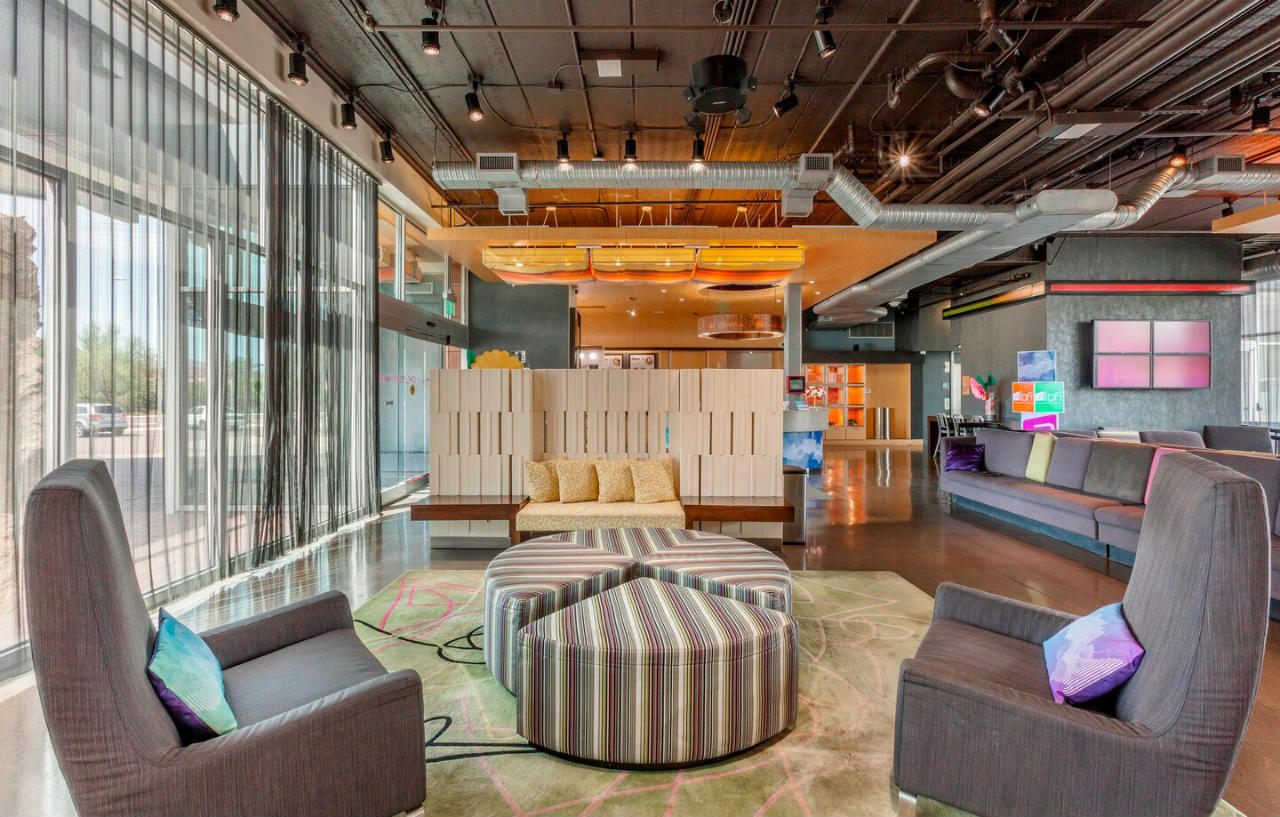 Aloft Hotel 3*