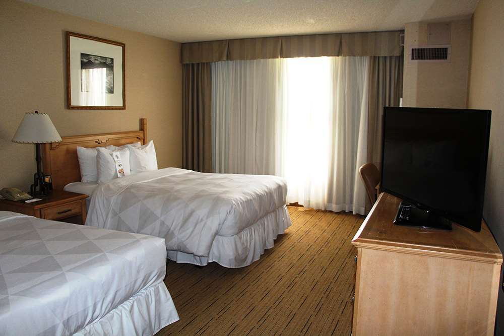 Doubletree By Hilton Phoenix, Az Hotel