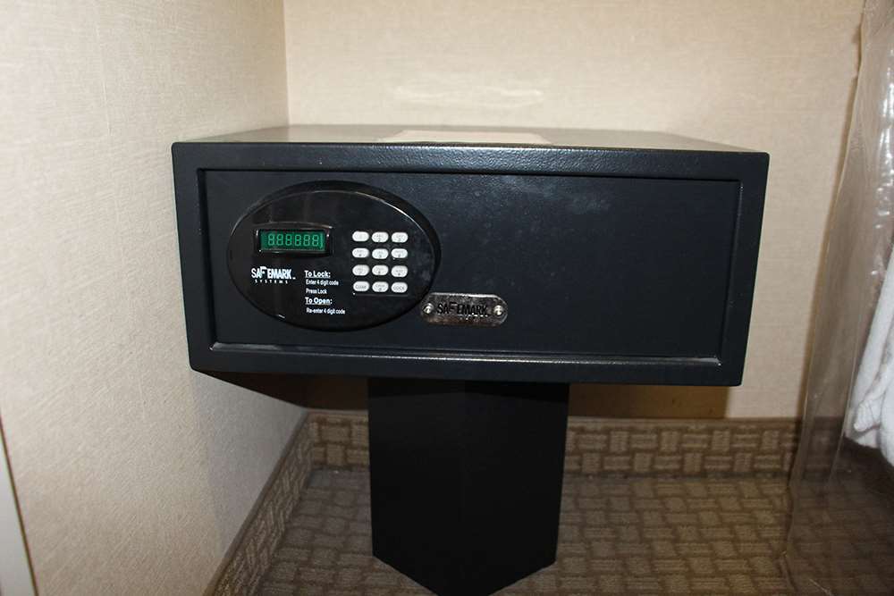 Doubletree By Hilton Phoenix, Az Hotel