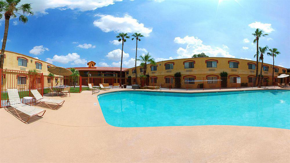 Quality & - Phoenix West 2* Goodyear