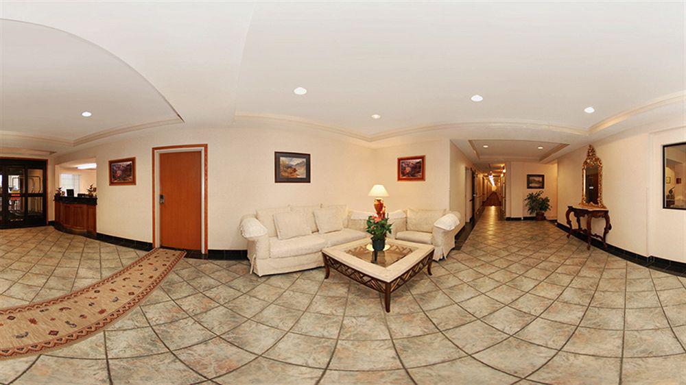Spark By Hilton Airport Hotel Tucson
