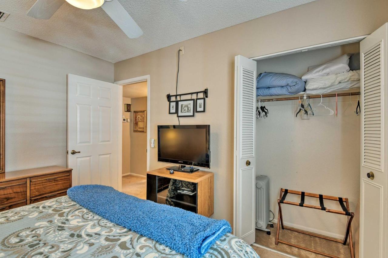 Holiday home With Pool About 7 Mi To Riparian Preserve!