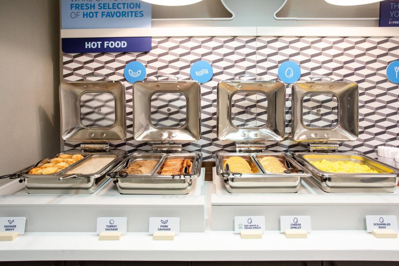Express & Phoenix Dist By Ihg