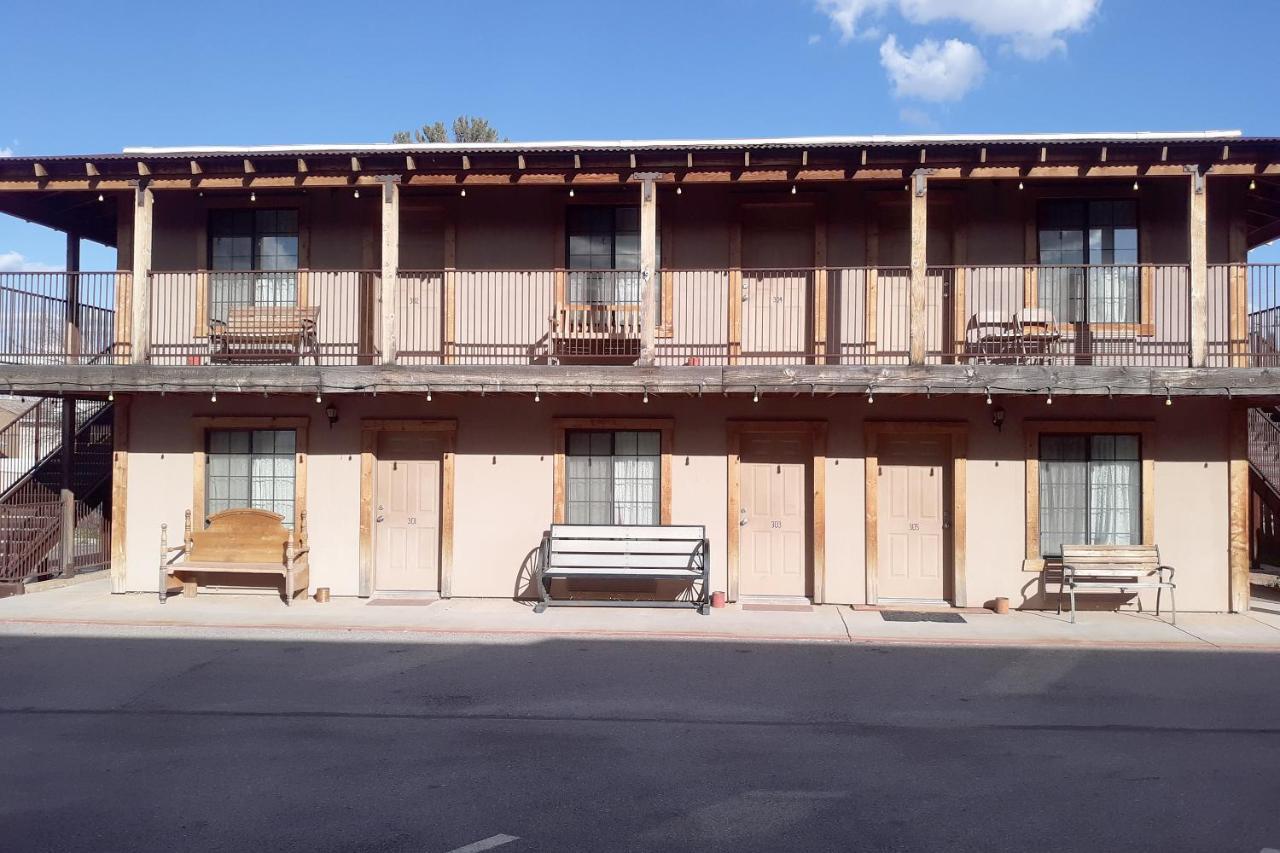Tombstone Motel 2* Tombstone