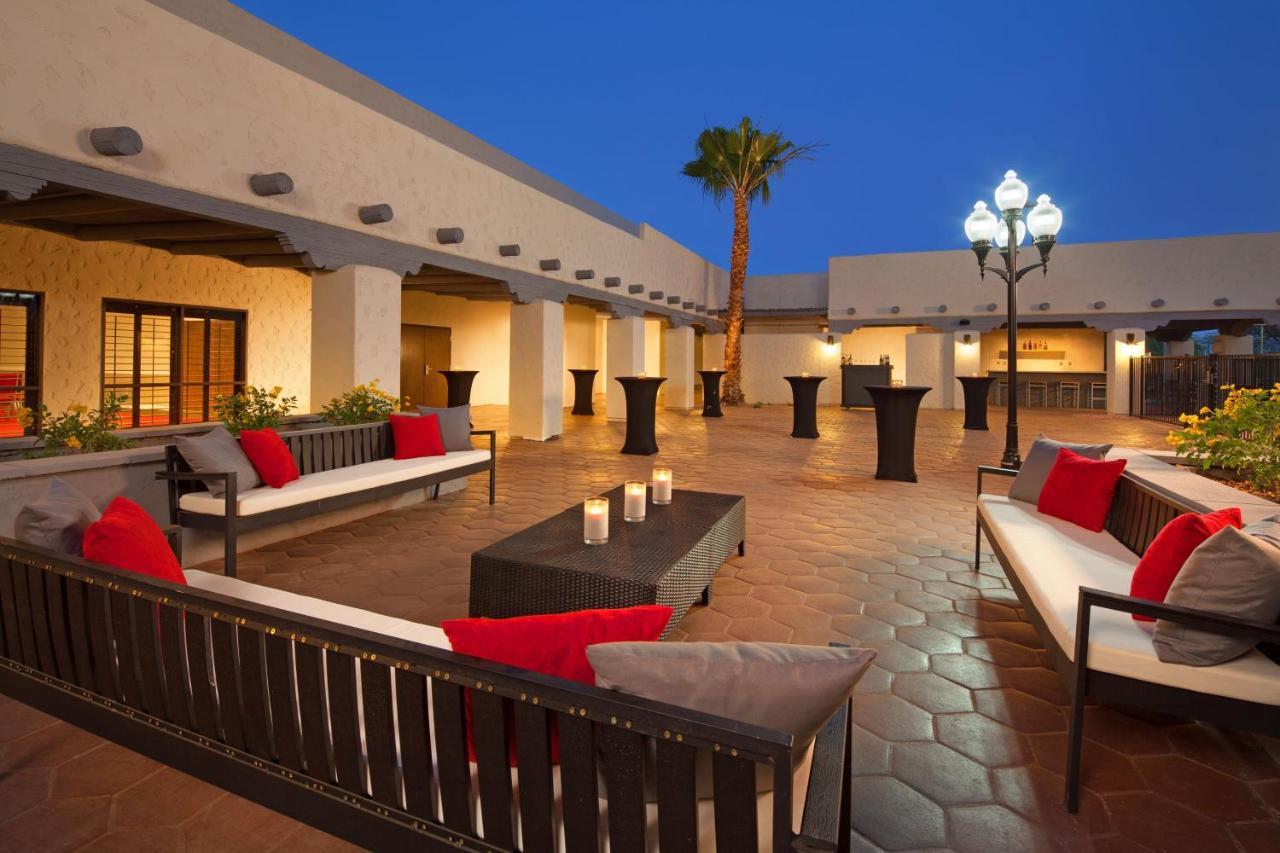 Hotel Four Points By Sheraton South Mountain 4*