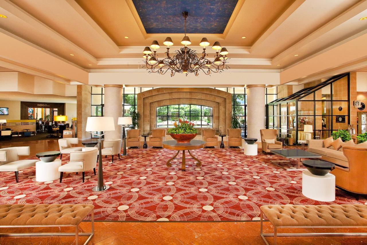 Sheraton Crescent 3* Phoenix
