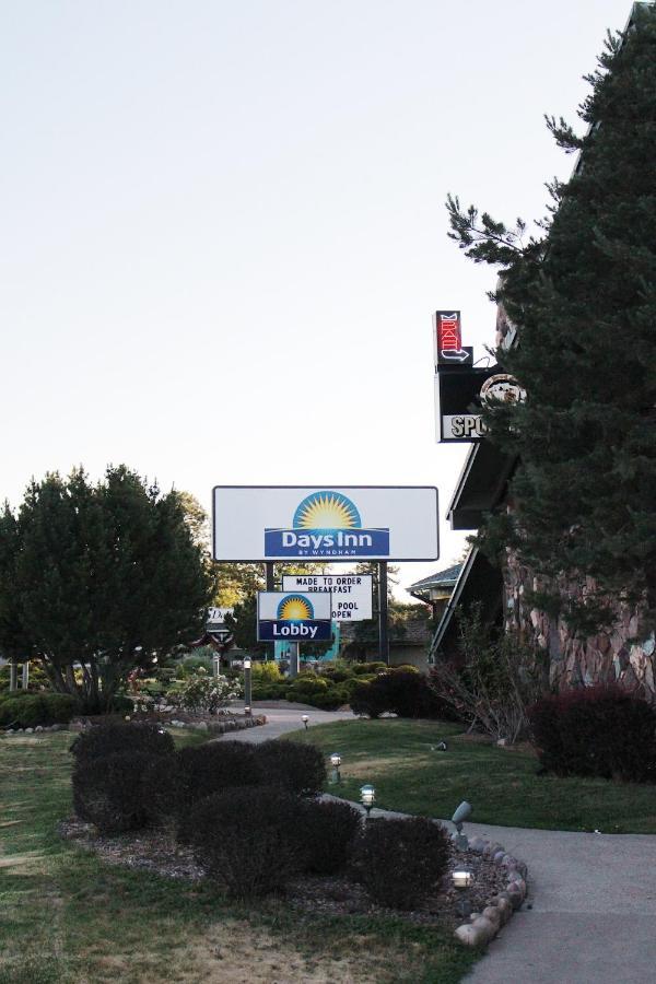 Days By Wyndham Show Hotel
