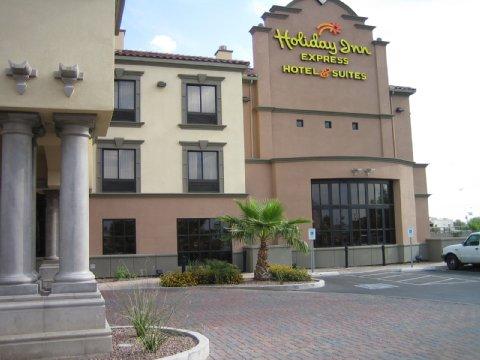 Express & Mall By Ihg