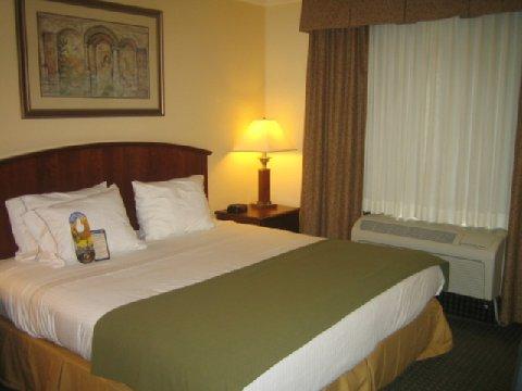 Hotel Express & Mall By Ihg 3*
