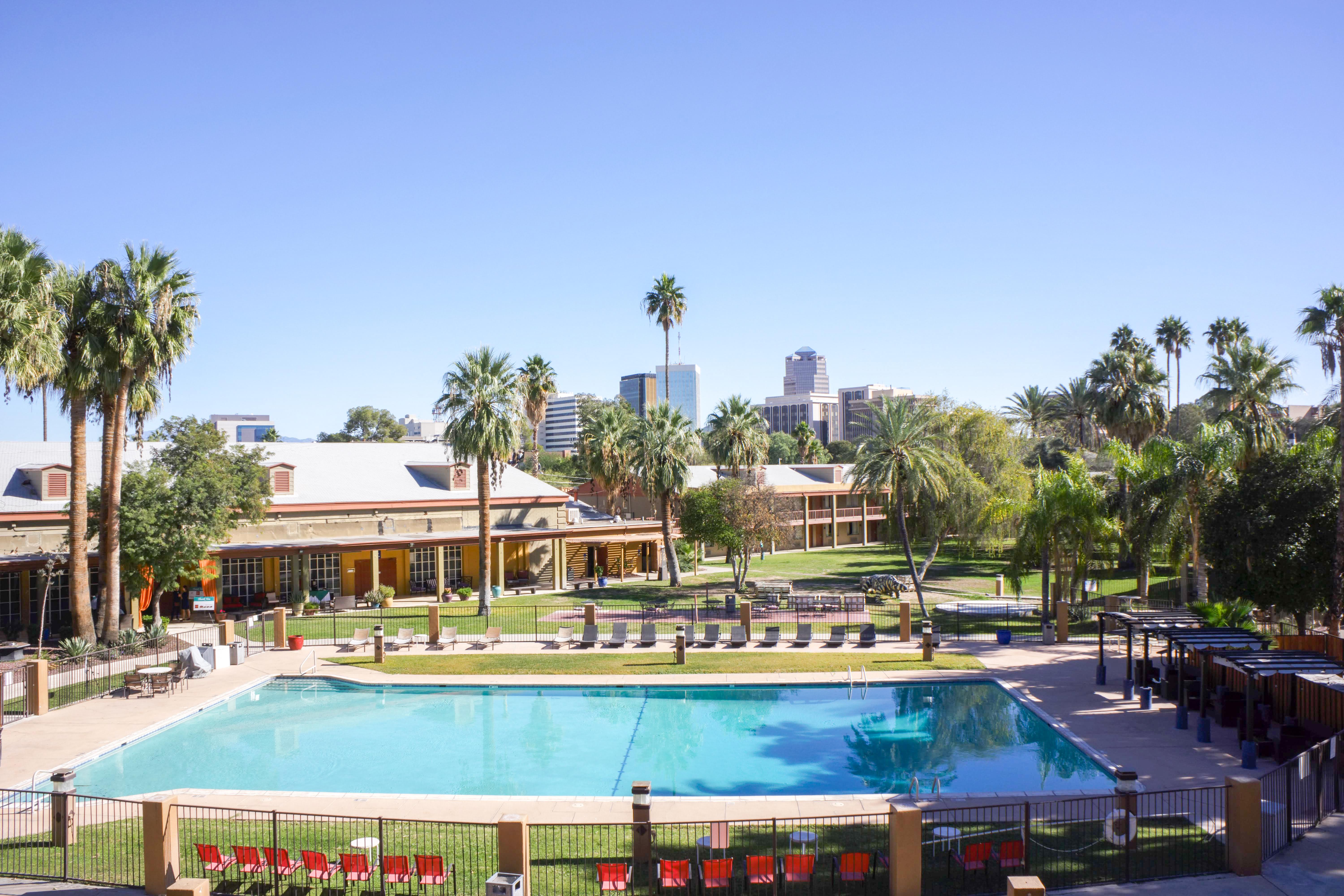 Center, An Ascend Collection Member Hotel