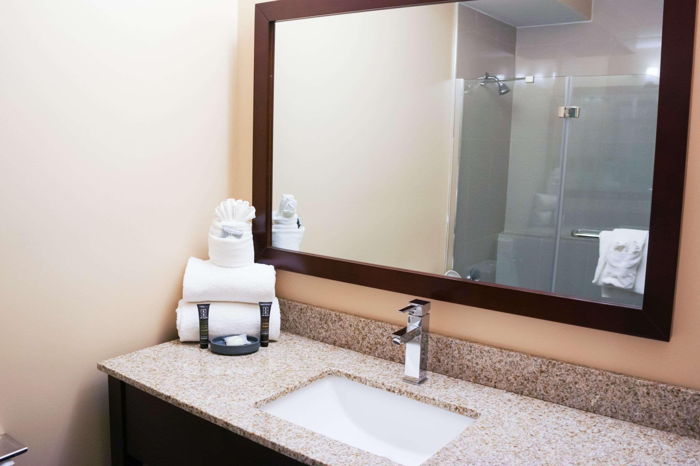 Center, An Ascend Collection Member Hotel