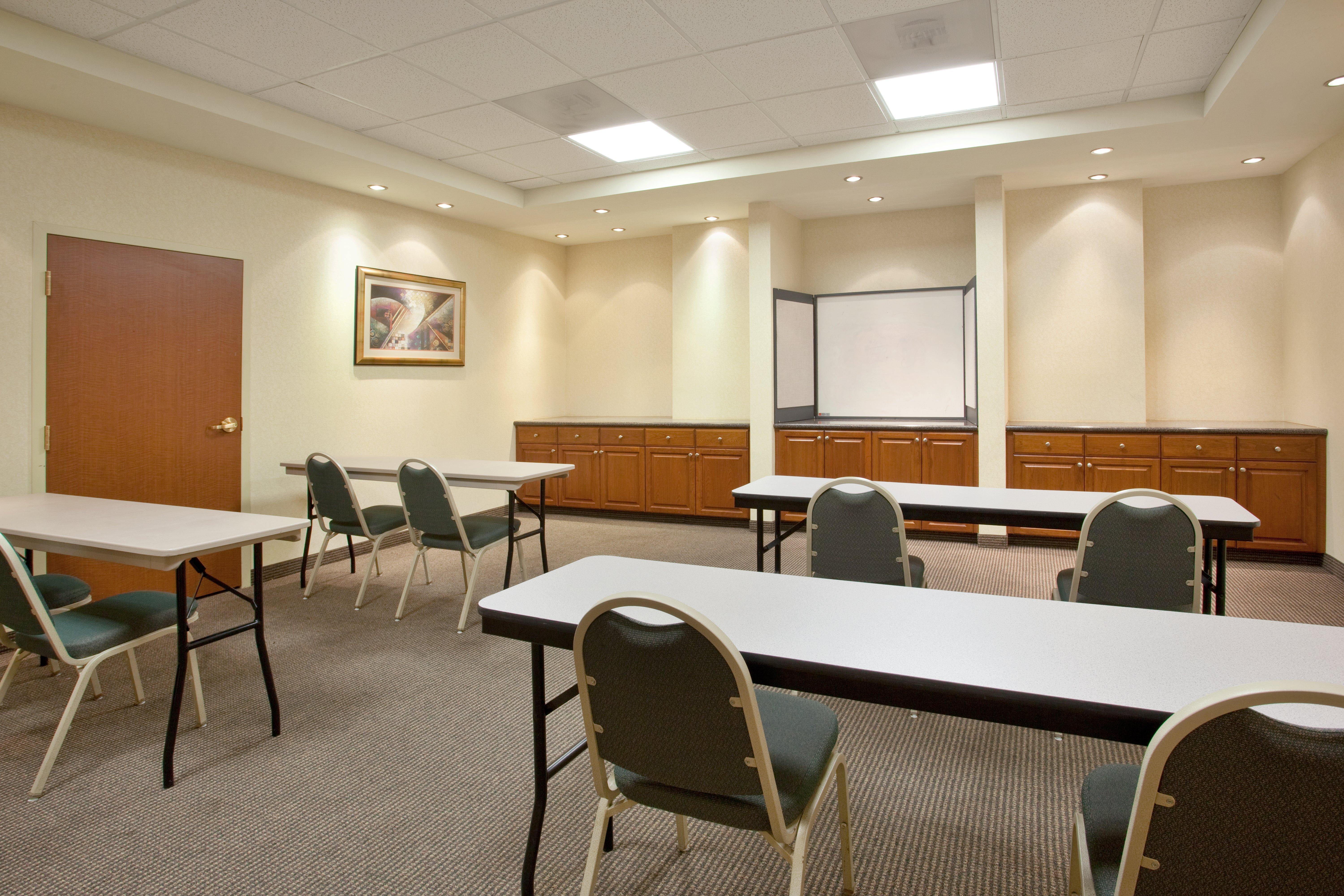 Express & Mall By Ihg Tucson