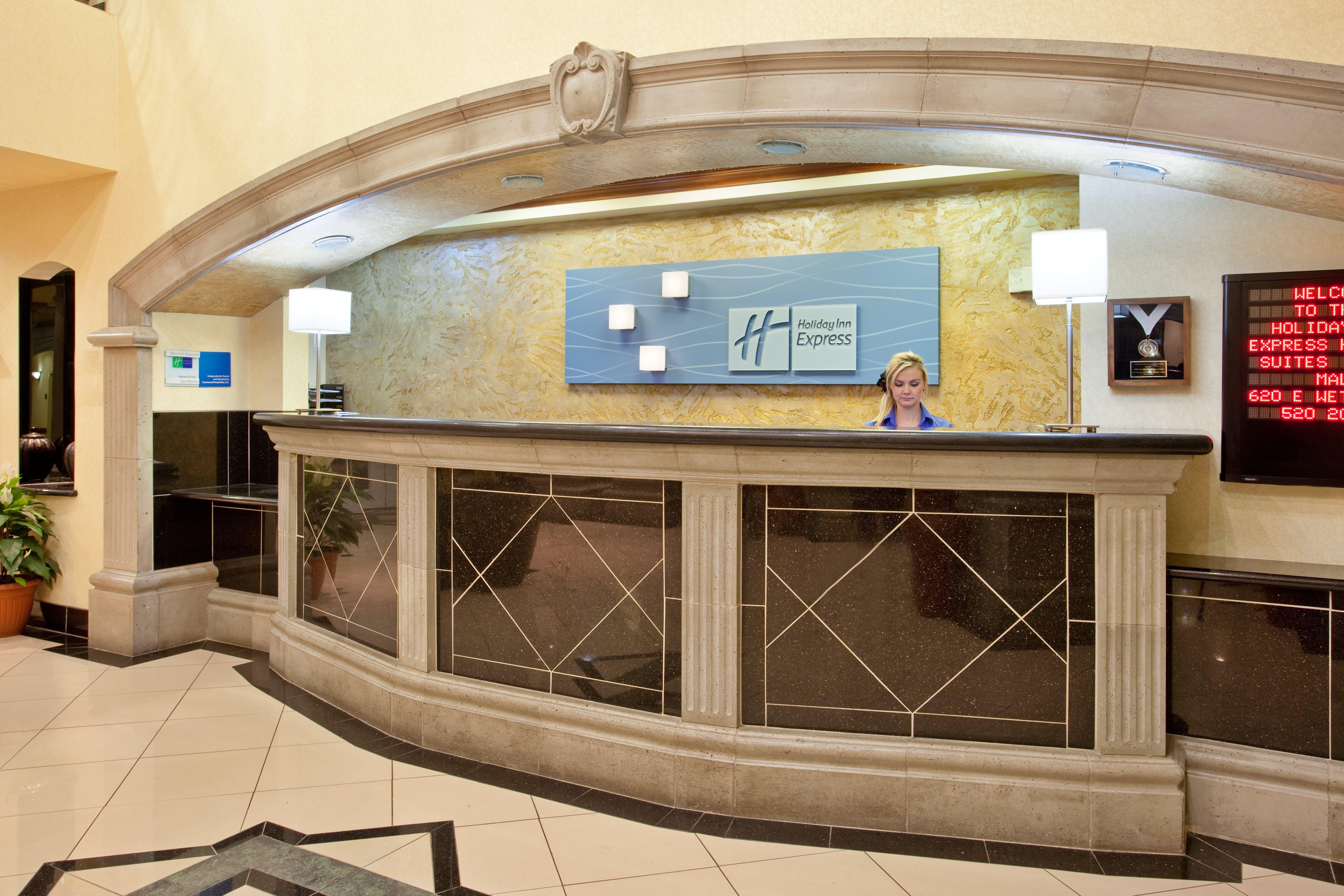 Express & Mall By Ihg Hotel