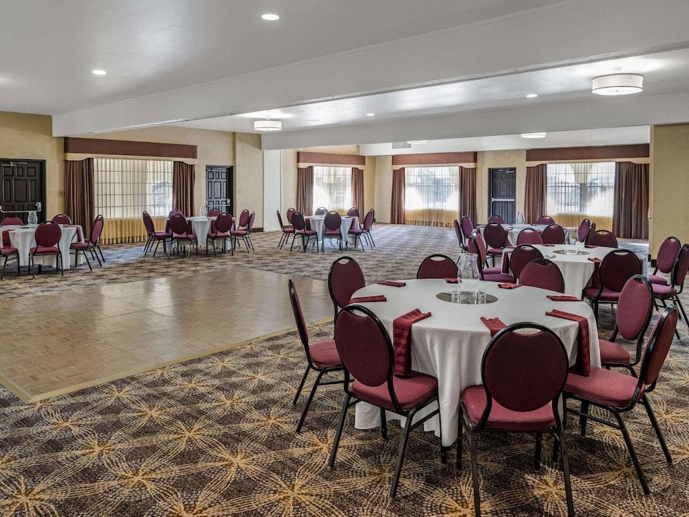 La Quinta By Wyndham - Reid Park Hotel