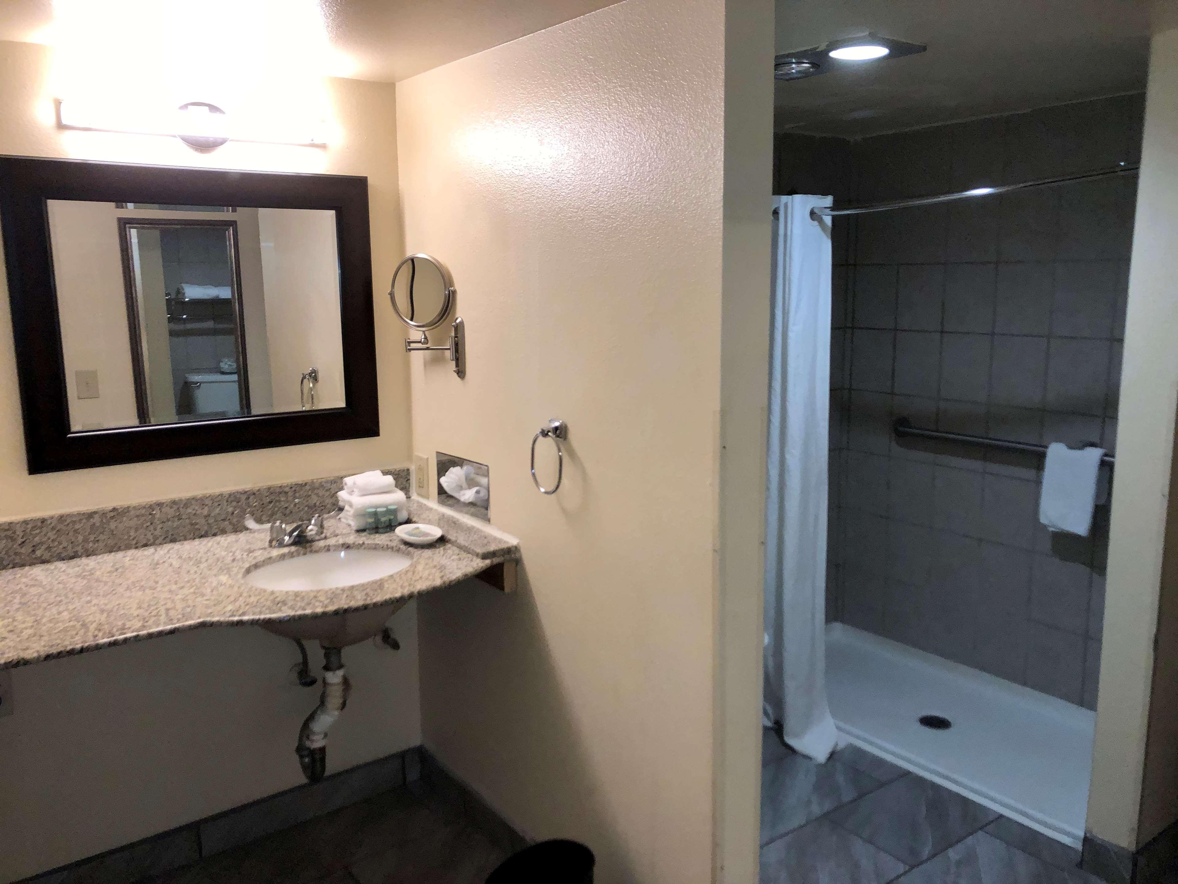 Western Innsuites Foothills & Hotel Tucson