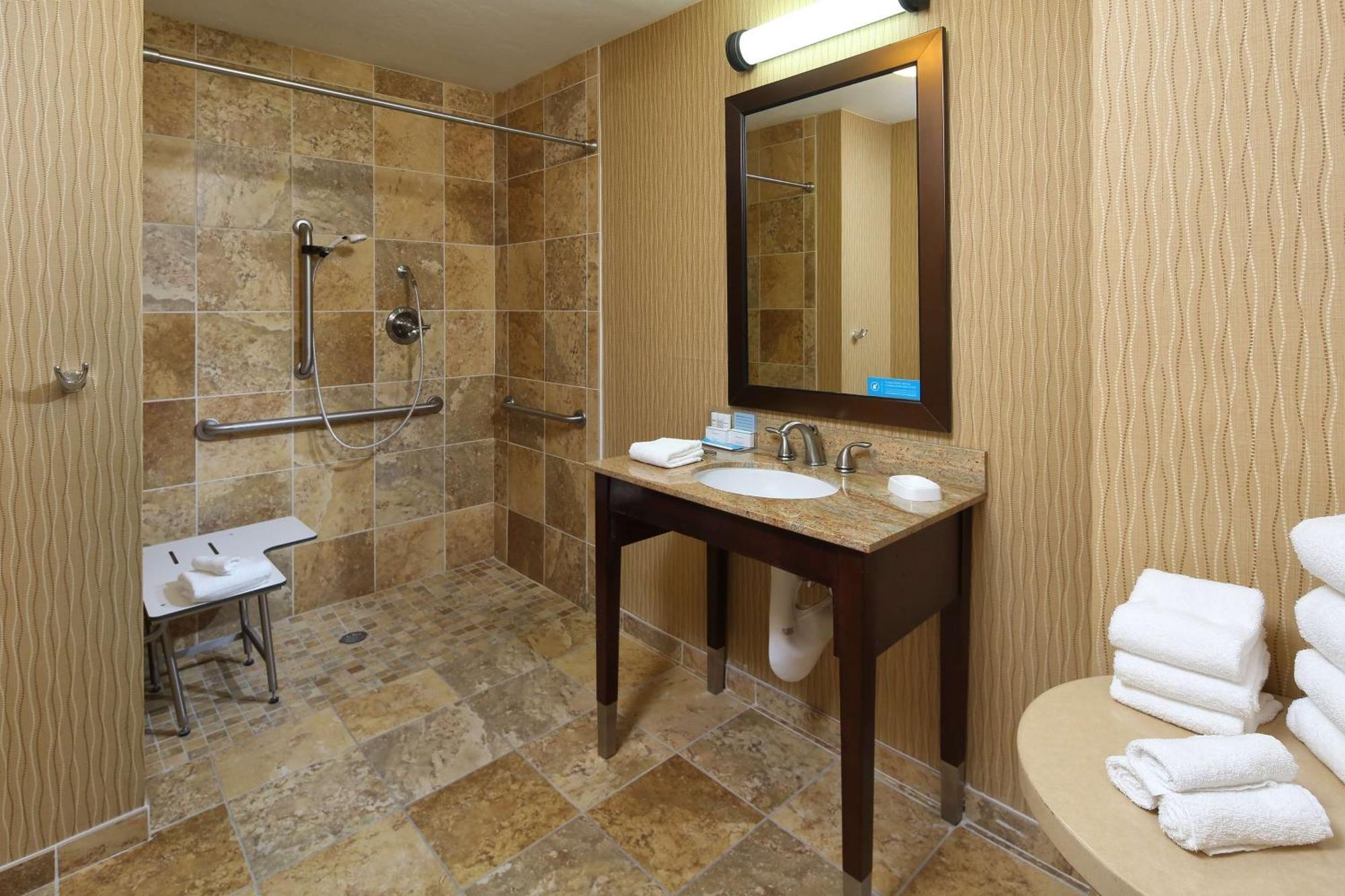 Hampton & Mall 3* Tucson