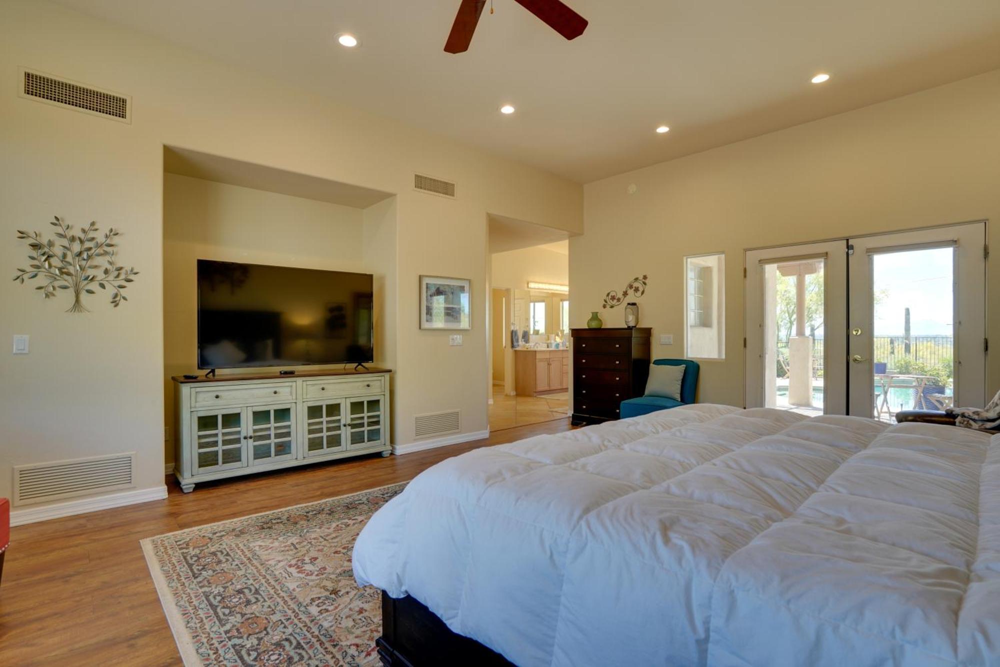 Holiday home Updated With Panoramic Mtn Views And Pool! *