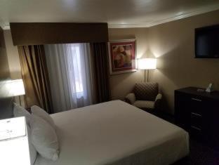 Western Innsuites Foothills & Tucson