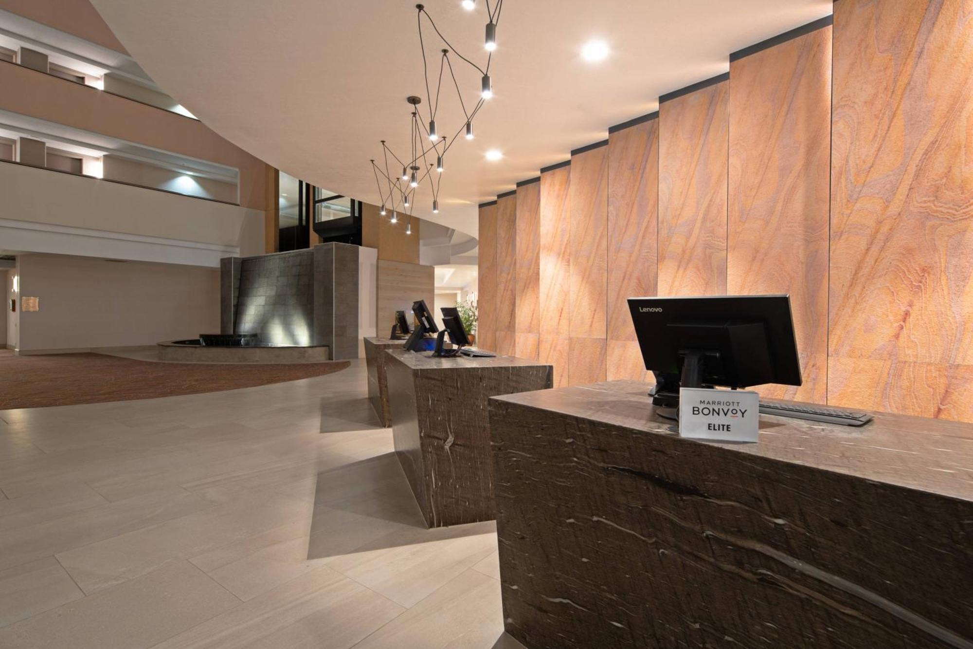 Hotel Marriott Park 3*